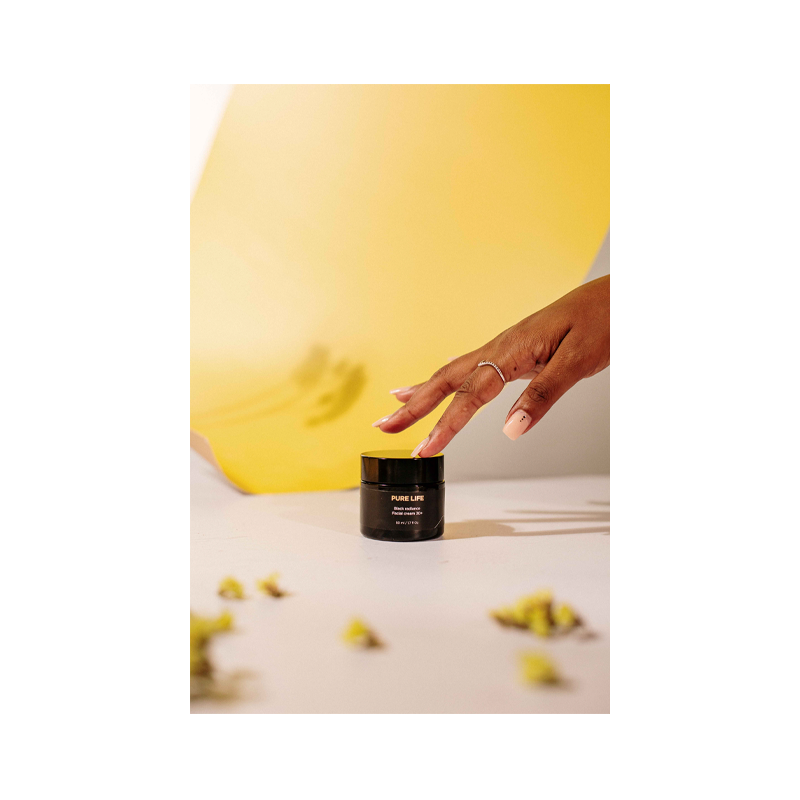 AOK Labs Pure Life Black Radiance Crema SPF30+ 50ml
