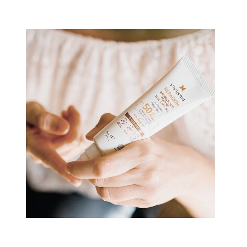 Sesderma Repaskin Facial Photoprotector SPF50+ Invisible Fluid 50ml