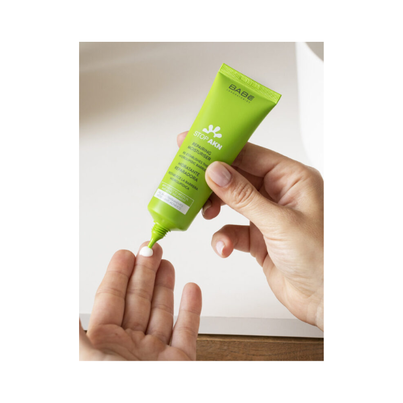 Babé Stop AKN Crema Hidratante Reparadora 50ml