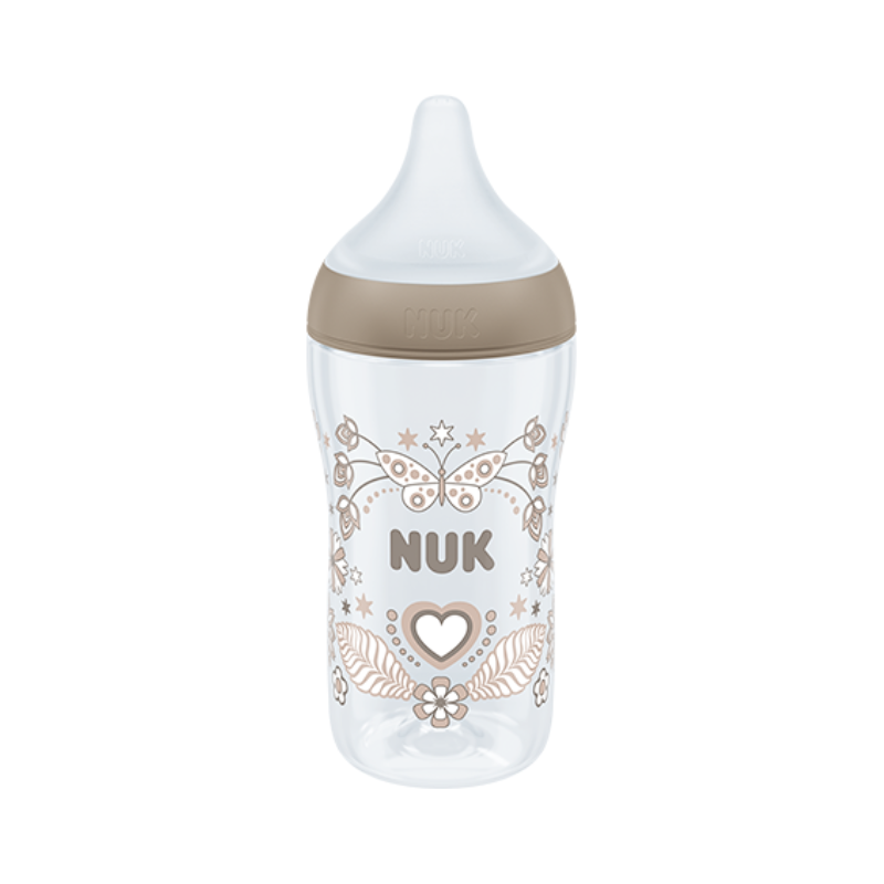 Nuk Perfect Match Biberón Silicona Corazones 3m+ 260ml