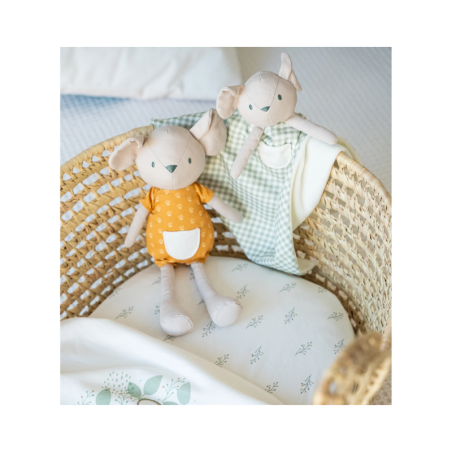 Saro Spring Cottage Comforter Mimosas